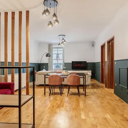 Palais Couronne Apartman