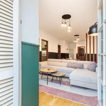 Palais Couronne Apartment *