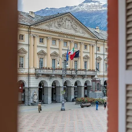 Palais Couronne Aoste