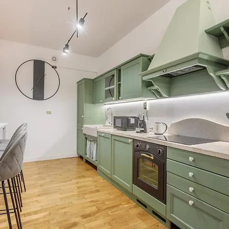Apartment Palais Couronne *